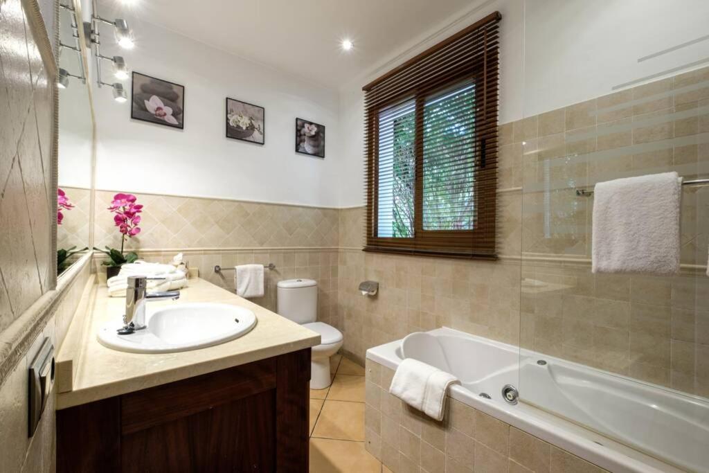 Marpessa In Portals Nous With Pool Villa *